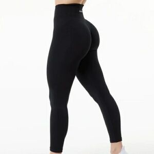 ✨ NEW ✨ ALPHALETE OZONE LEGGING (DEADSTOCK)